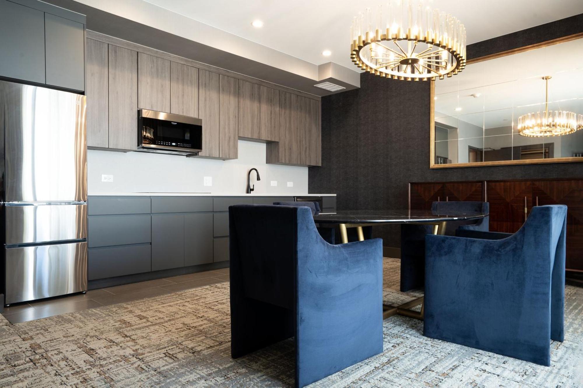 Springhill Suites By Marriott Chicago Chinatown Exteriér fotografie