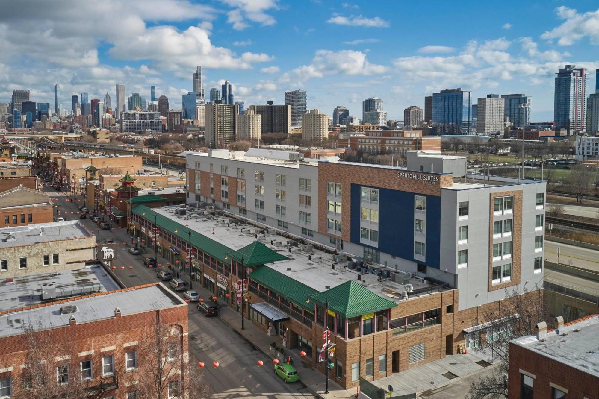 Springhill Suites By Marriott Chicago Chinatown Exteriér fotografie